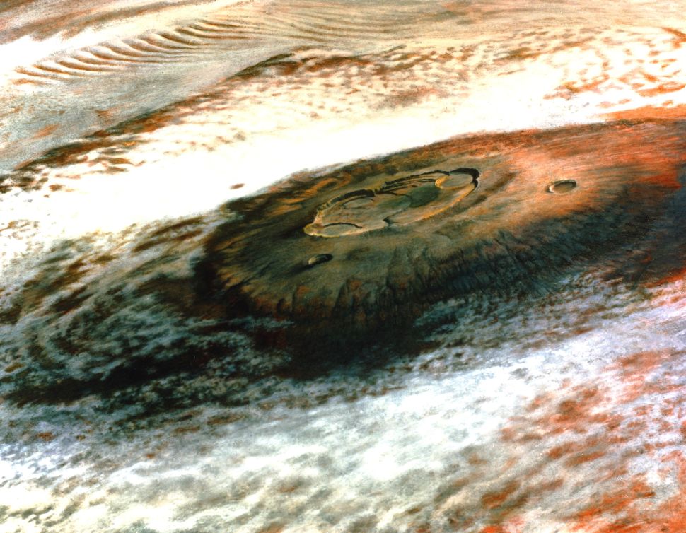 کوه ها و دره ها: مریخ عظیم ترین در منظومه شمسی