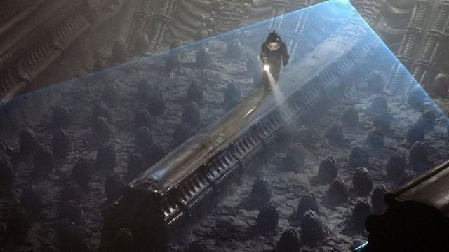 2 - Alien (1979) - 10 فیلم برتر علمی تخیلی