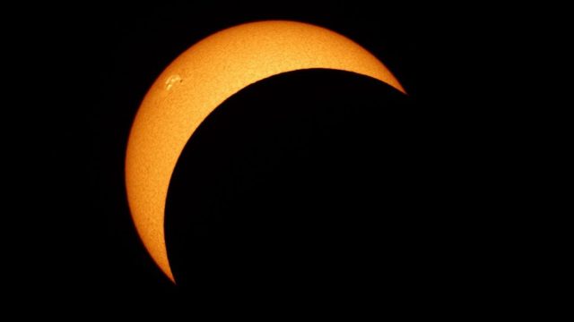 خورشید گرفتگی کامل (Total Solar Eclipse)