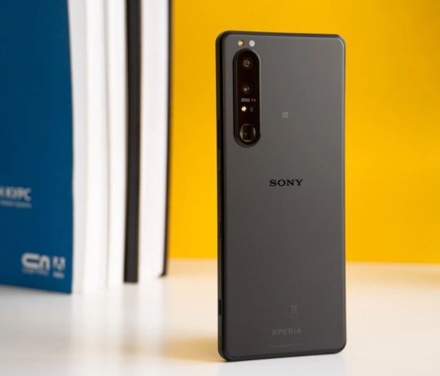 بررسی گوشی Xperia 1 III سونی