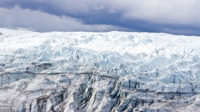 اسرار پنهان در زیر یخ های گرینلند