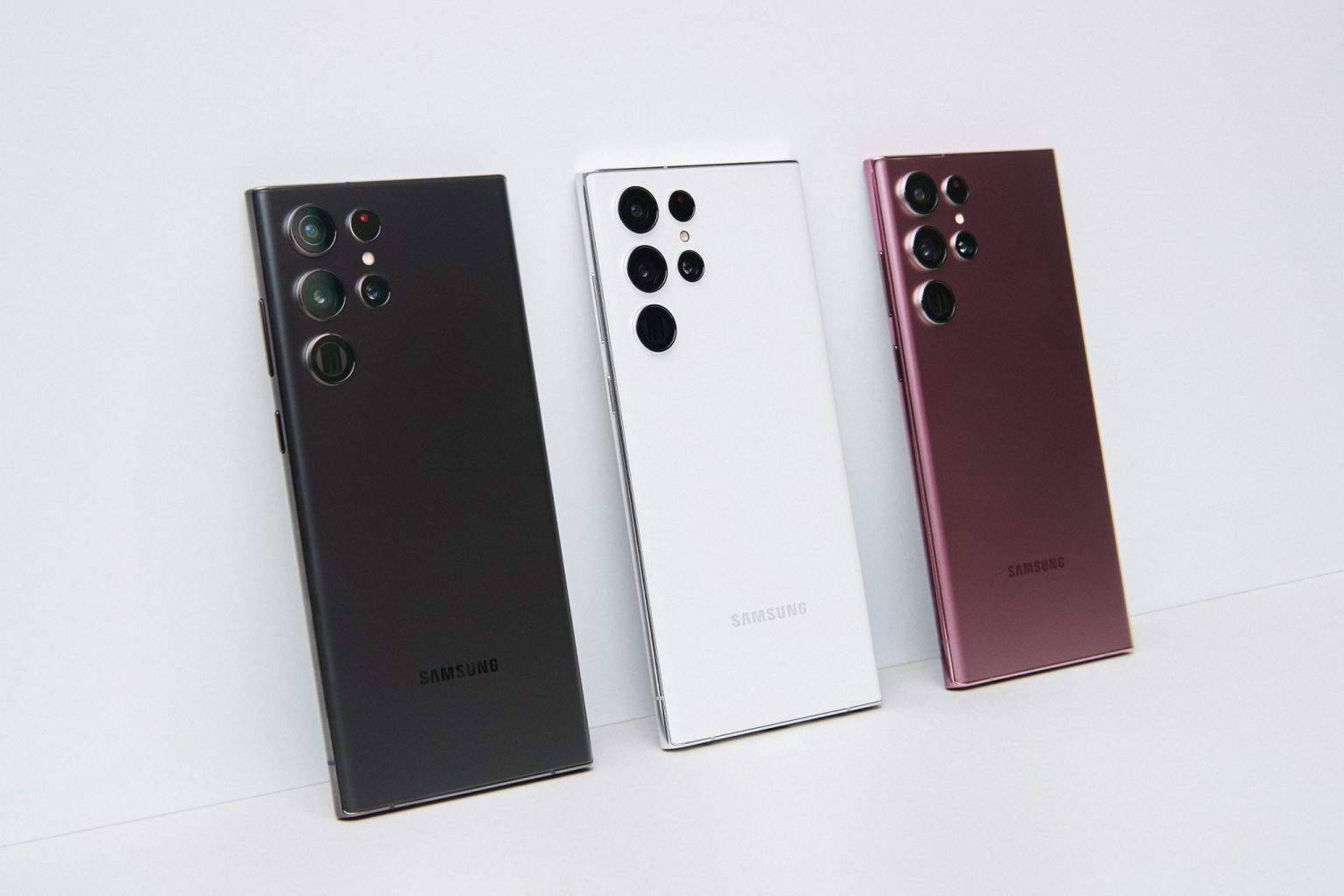 سامسونگ رنگ بندی جدید برای گوشی Galaxy S22 Ultra معرفی می کند