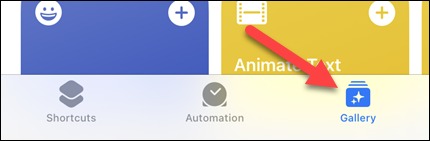 برنامه Shortcuts را باز کنید و به تب 'گالری' بروید.