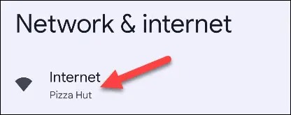 نحوه مشاهده رمز Wi-Fi در اندروید 3 روی «اینترنت» ضربه بزنید.