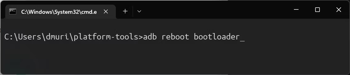نحوه فلش کردن GSI در دستگاه اندروید 4 ترمینال ویندوز در حال نمایش دستور adb bootloader reboot