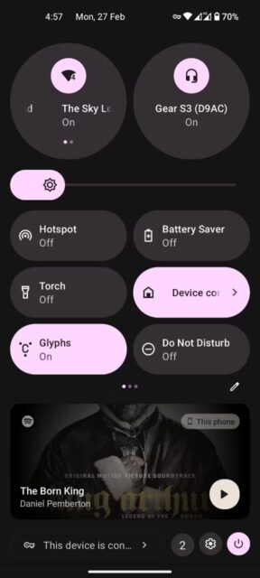 پانل اعلان در Nothing Phone (1).