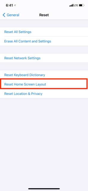 روی Reset Home Screen Layout در تنظیمات آیفون ضربه بزنید
