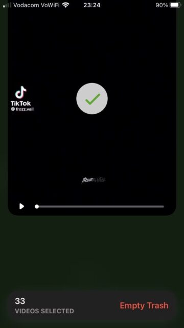 7 تکنیک کارآمد برای خلوت کردن Camera Roll آیفون 4 برای نگه داشتن فایل در برنامه Gemini، انگشت خود را به بالا بکشید