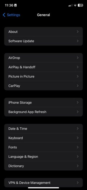 صفحه تنظیمات عمومی iOS در آیفون
