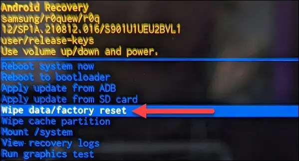 وقتی گوشی اندروید روشن نمی شود چه کار کنیم 4 'Wipe Data/Factory Reset' را برجسته کرده و انتخاب کنید.