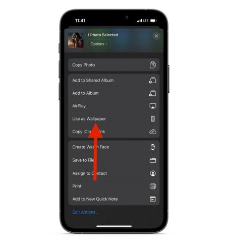 بهترین تصاویر پس زمینه افکت عمق آیفون در سال 2023 3 از لیست گزینه Use as Wallpaper را بزنید