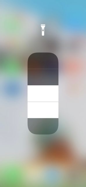 روشنایی چراغ قوه آیفون کمتر