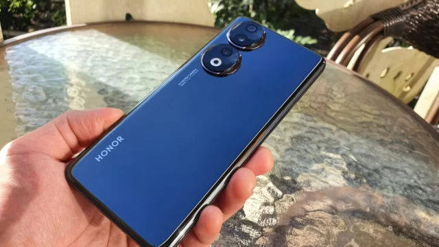 آنر با عرضه رسمی Honor 90 5G به هند بازمی گردد