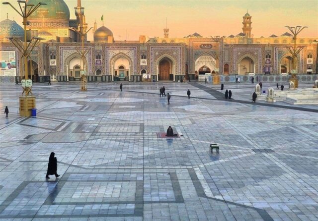 نام برخی از اشخاص دفن شده در حرم امام هشتم