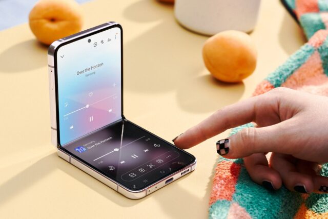 سامسونگ پیشتر نام گلکسی Z Flip 6 و Flip 7 را ثبت کرده است