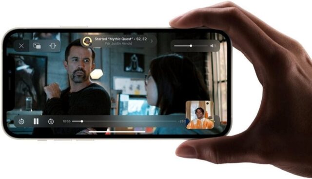 نحوه تماشای فیلم با دیگران در FaceTime در آیفون