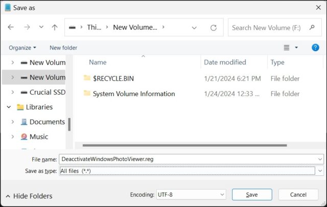 برنامه Notepad در حال نمایش Save As Dialog برای غیرفعال کردن Windows Photo Viewer در ویندوز 11