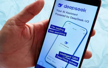DeepSeek یک کلون از ChatGPT نیست؛ این تفاوت‌ها آن را متمایز می‌کند