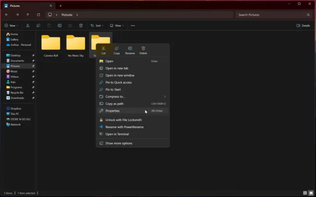 روی پوشه Screenshots کلیک راست کرده و از منوی راست‌کلیک، گزینه Properties را انتخاب کنید.