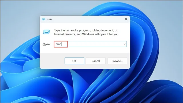 گام 1: Command Prompt را با فشار دادن Win + R، تایپ کردن cmd و زدن Enter باز کنید.