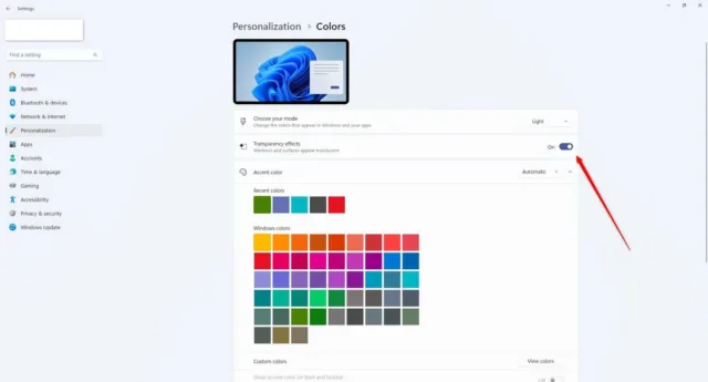  (Settings > Personalization > Colors) بروید.
گزینه‌ی افکت‌های شفافیت (Transparency Effects) را فعال کنید
