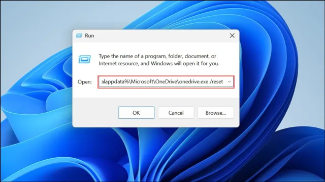 %localappdata%\Microsoft\OneDrive\onedrive.exe /reset