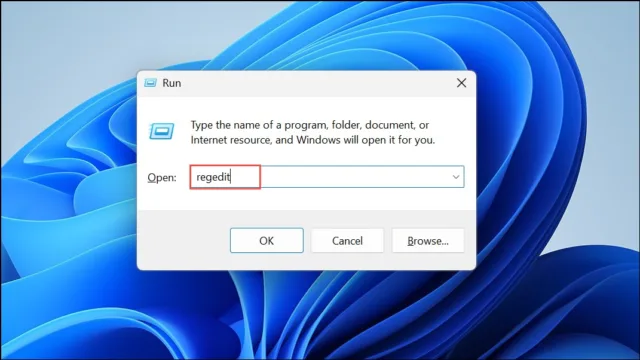 تایپ regedit و زدن Enter