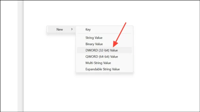 راست‌کلیک کنید، گزینه New > DWORD (32-bit) Value را انتخاب کنید و نام آن را IgnoreRemoteKeyboardLayout بگذارید